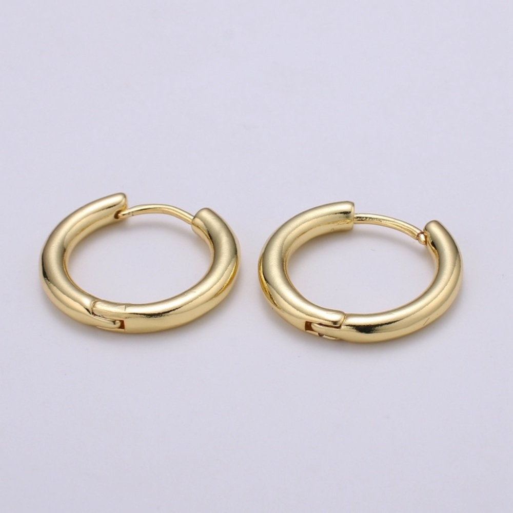 18K Gold Simple Hoop Earrings - Picture 1 of 3